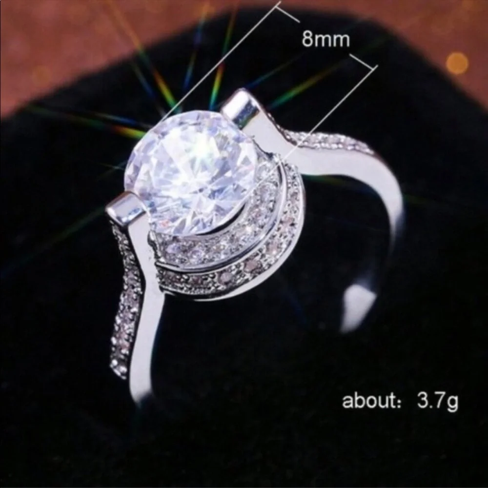 New Women’s 925 Silver Round Cut Diamond Ring - Picture 4 of 4